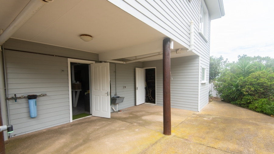 4 Bedroom Property for Sale in Bergsig Western Cape